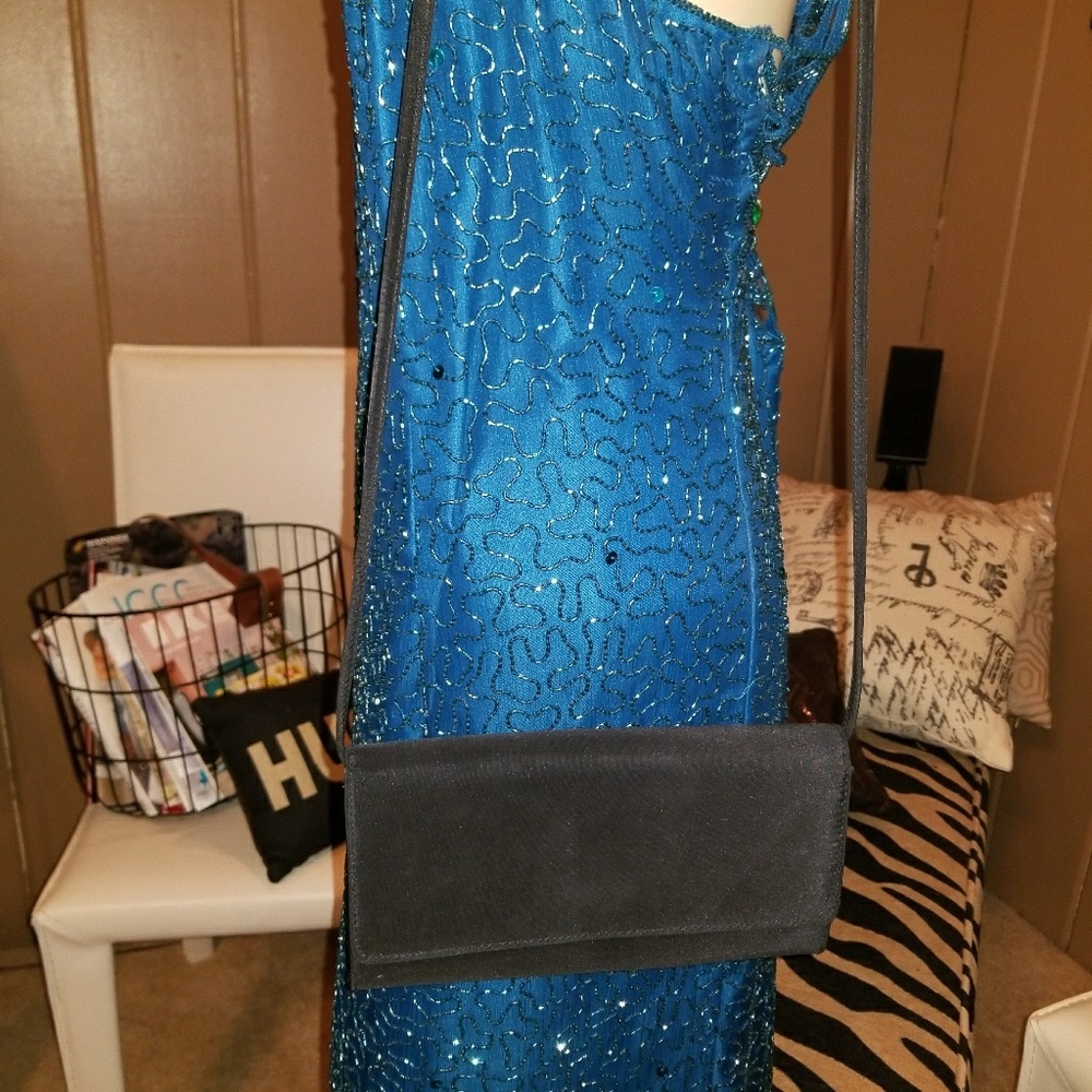 black prom evening bag FREE if added to $50 bundle